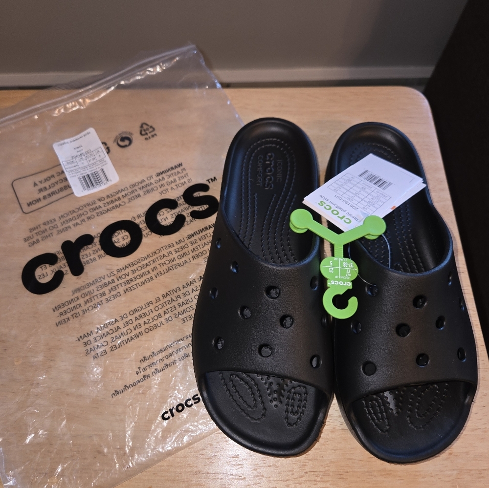 Crocs Women Size 7 Black Classic Platform Slide